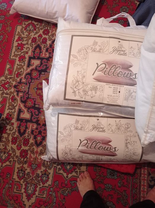 Продаю подушки новые