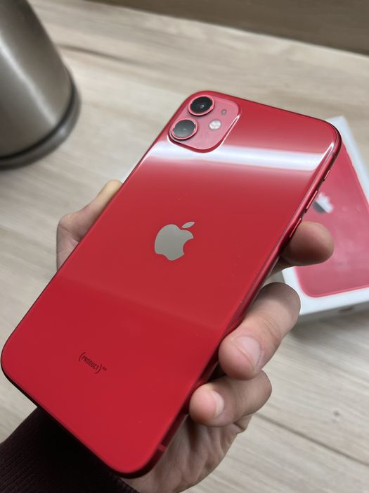 iPhone 11 128гигабайт Product Red