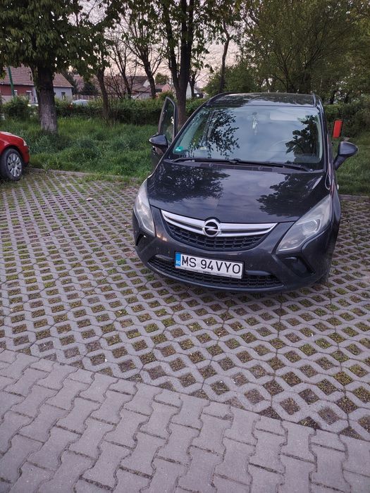 Vând Opel Zafira C, 2013