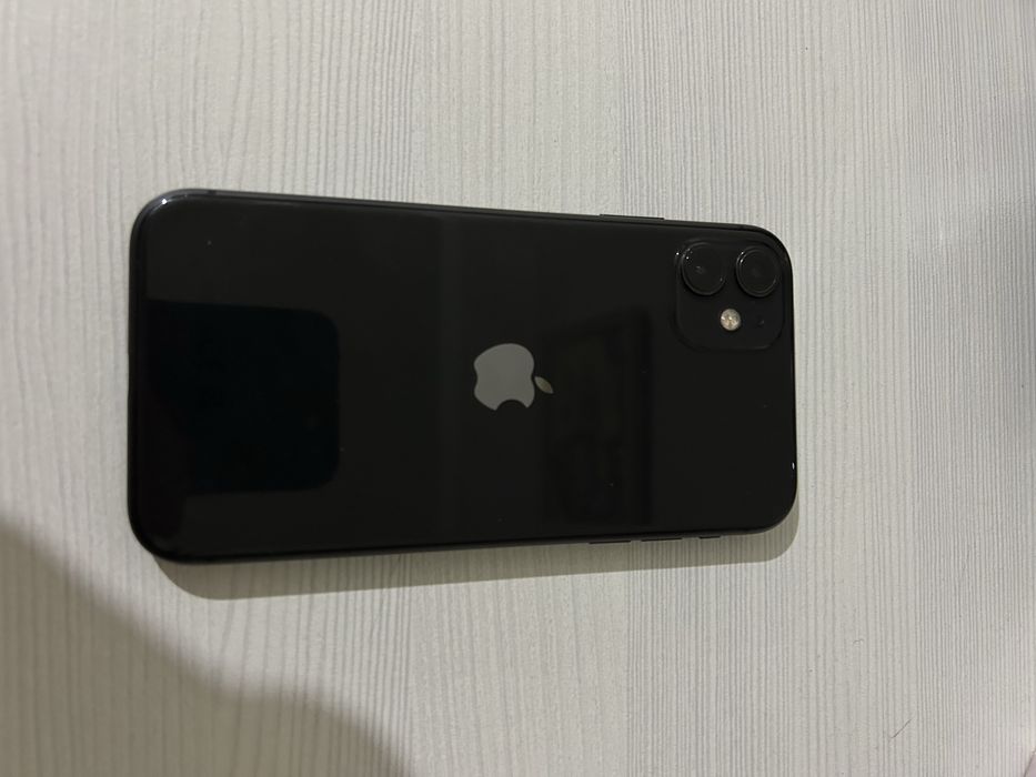 Продам Айфон 11 128гб