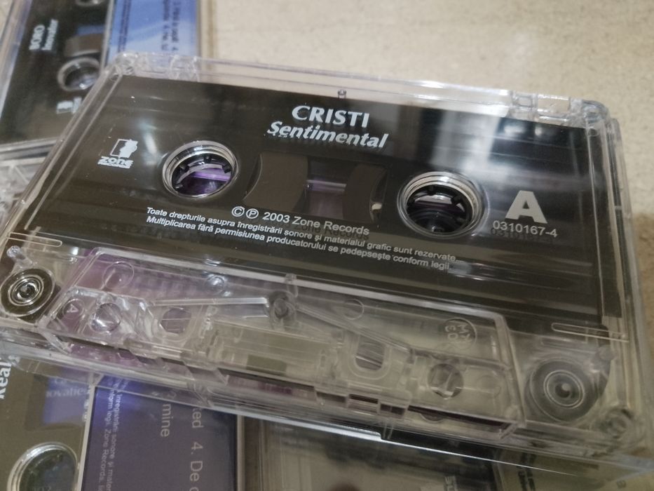 I.R.I.S. casete audio originale! Stare excelenta.
