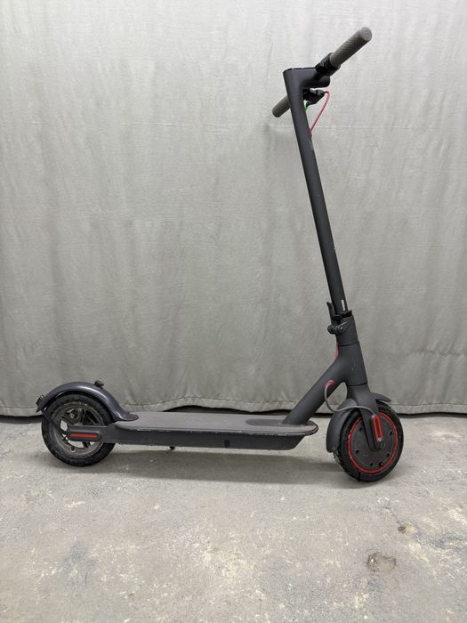 Электросамокат.