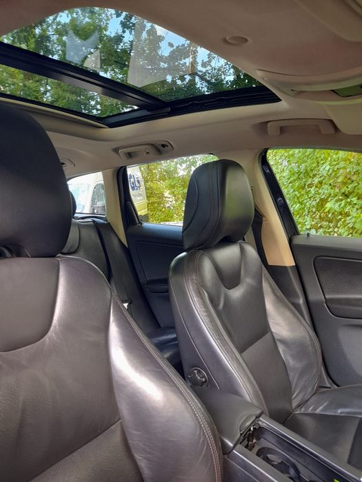 VOLVO XC60 2013 — imagine 3
