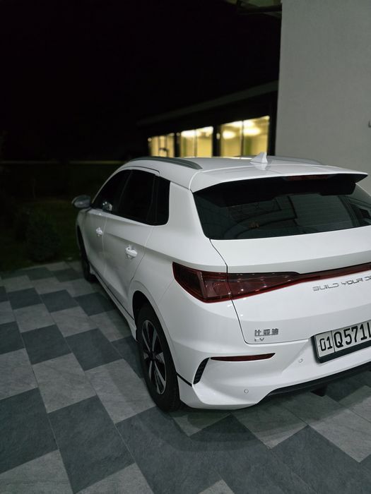 Byd E2 luxury oq 405 km elektromobil