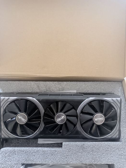 Vand placa video AMD Radeon RX Vega 56