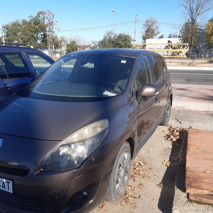 Renault grand scenic