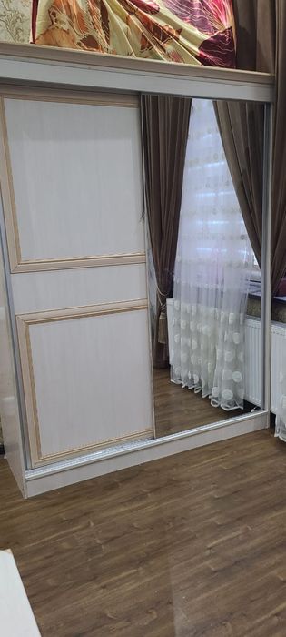 Мебл срочна сотилади