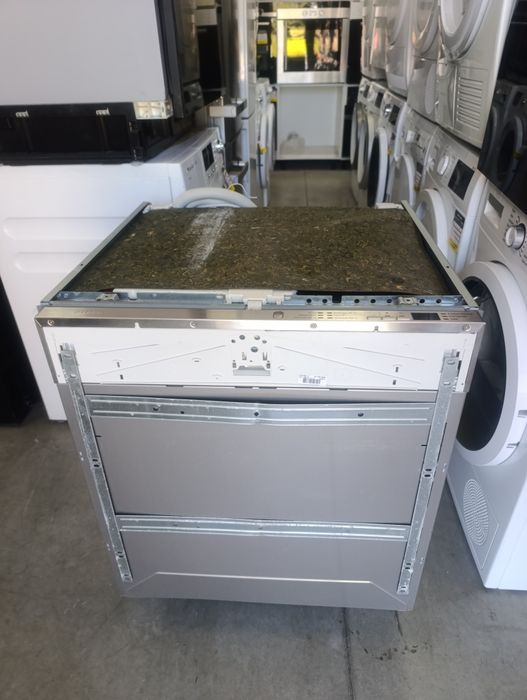 Съдомиялна Miele за пълно вграждане XXL