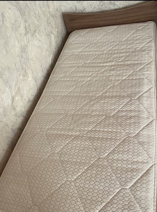 две кровати, односпальные