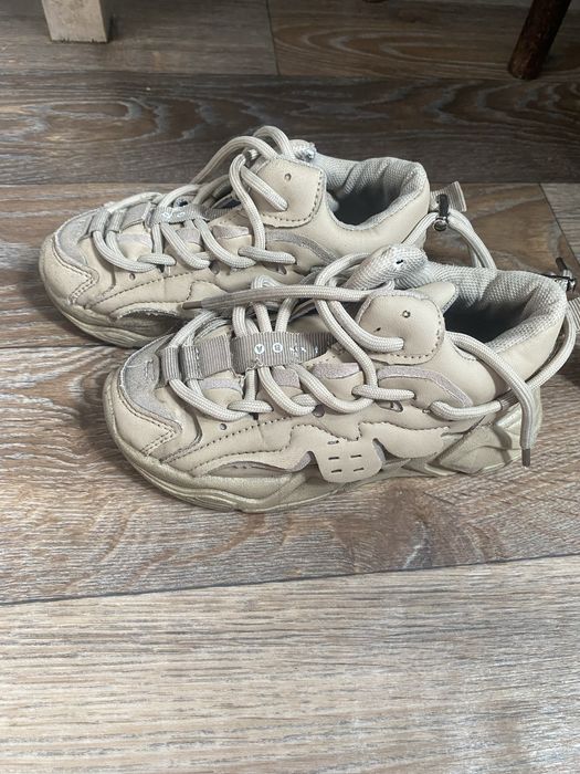 Продам,  кроссовки, сандали   для мальчика и девочки