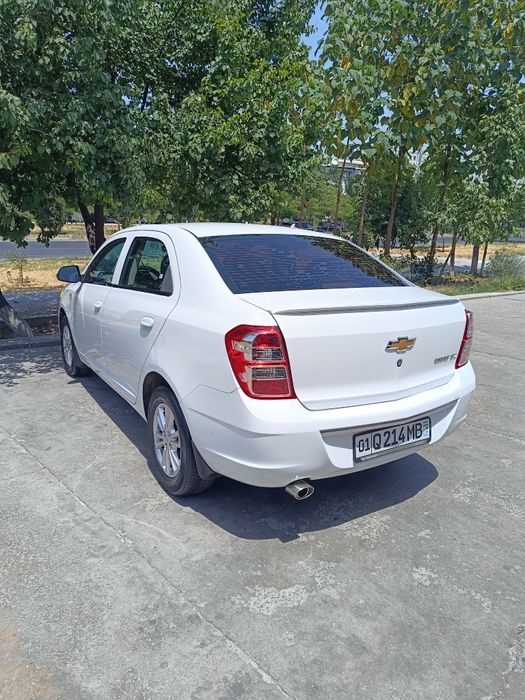 Автомобиль белый кобальт 4 позиция 12.2020