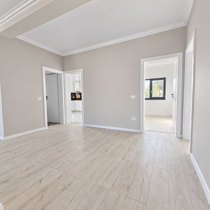 Casa de Vanzare Rediu, 95 mp utili, 334 mp teren, 4 Camere, Acces direct din Sos Rediu, Predare la Cheie, Langa Școală