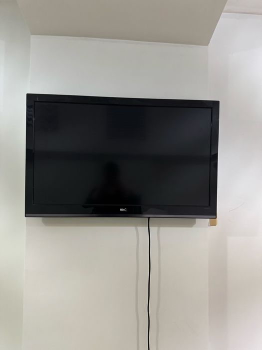 Телевизоры Log и НКС  б/у