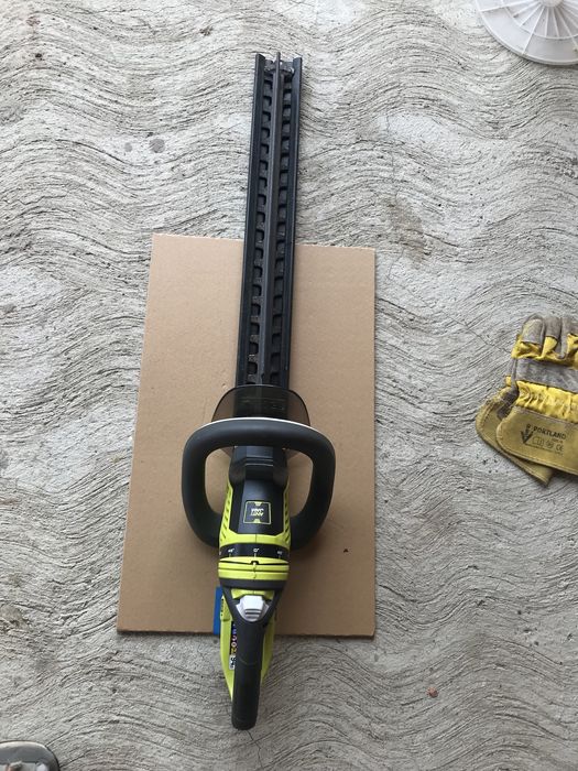 Foarfeca Tuns Gard Viu Ryobi  OHT 1855R Doar Corp