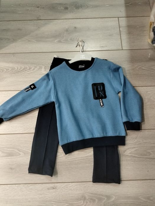 Продам детские вещи