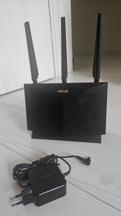 Router Asus RT-AX86S AX5700 (defect - are raza wifi mica)
