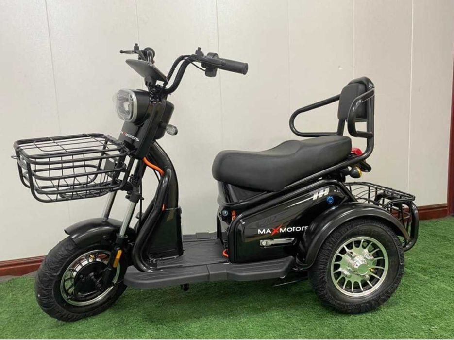 Двуместна електрическа триколка MaxMotors Pudding 1800W-48V-20Ah-BLACK