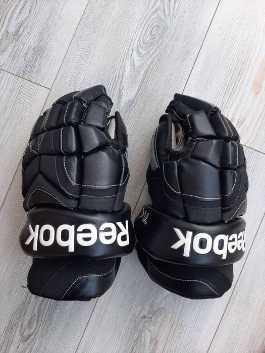 Нови мъжки ръкавици reebok