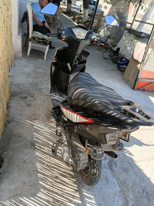 Sotiladi Benzinle Skuter Samarqand