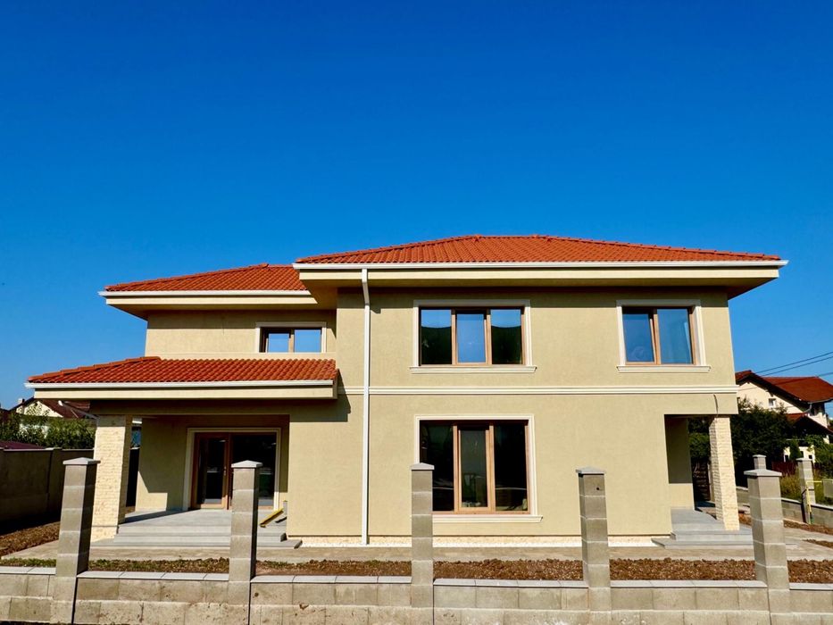 Casă de vânzare