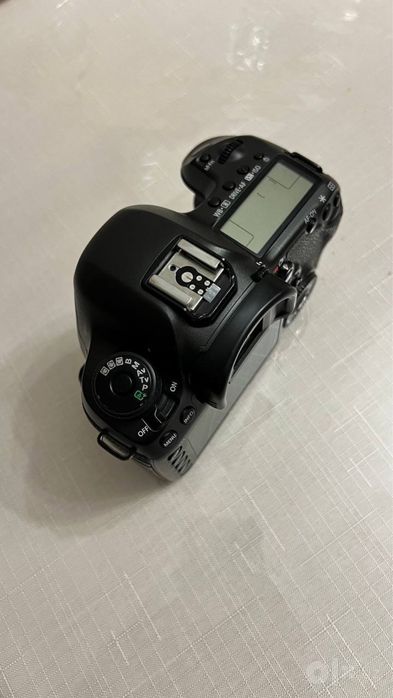 Canon 5DsR        50-мегапиксель
