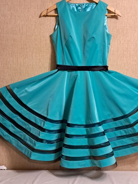 Продам сандалии TOMMY HILFIGER р.37