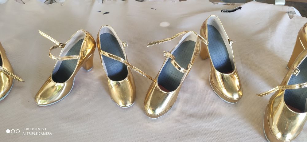 Танцевальные туфли: для мероприятии.