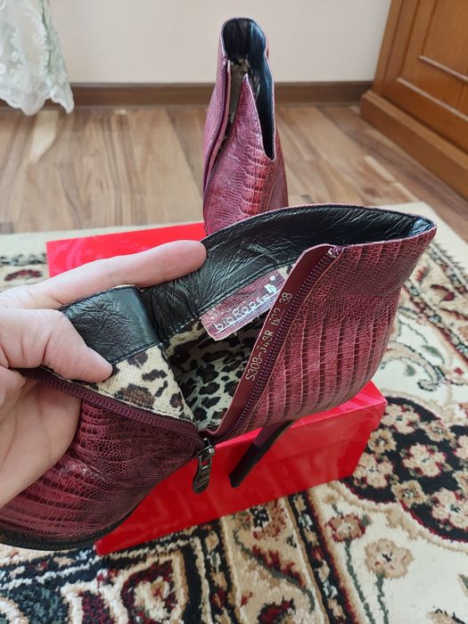 Ботинка демисезонный