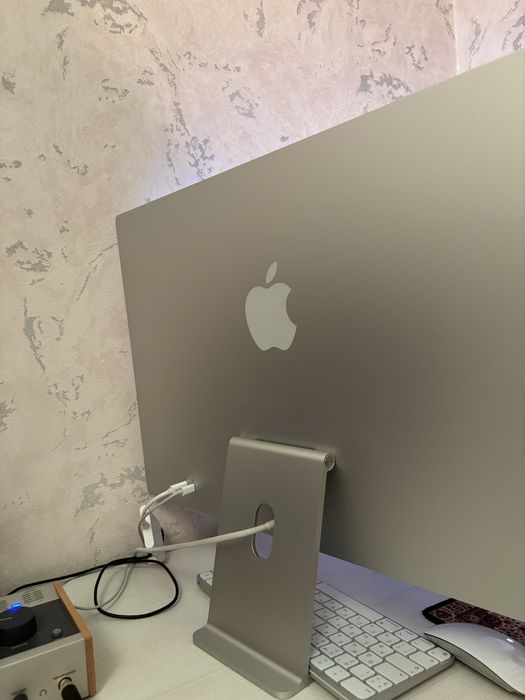iMac M1 2021 8гб