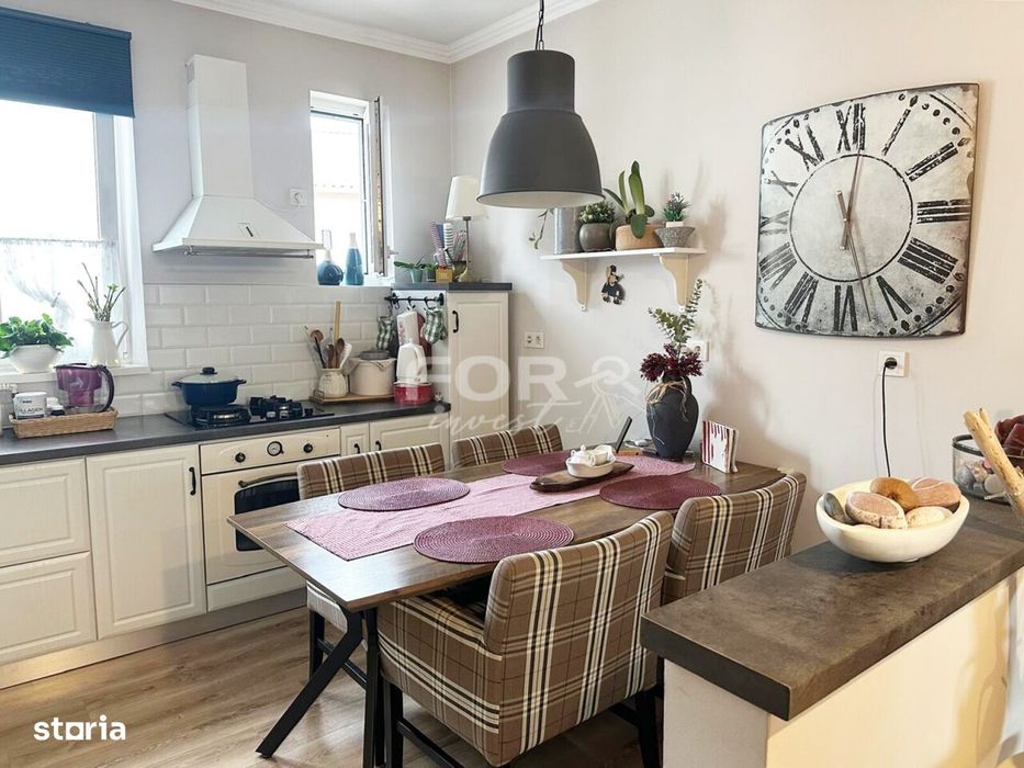 Apartament 3 camere de vanzare, la casa, zona Magheru