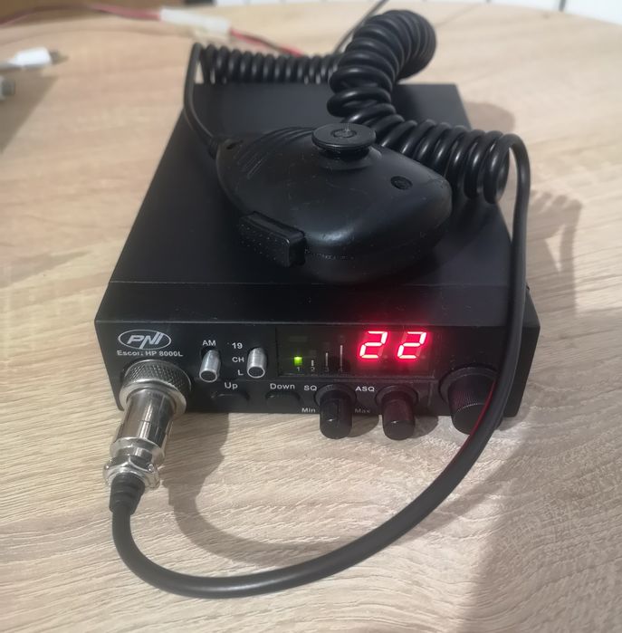 Vând stație PNI HP8000L