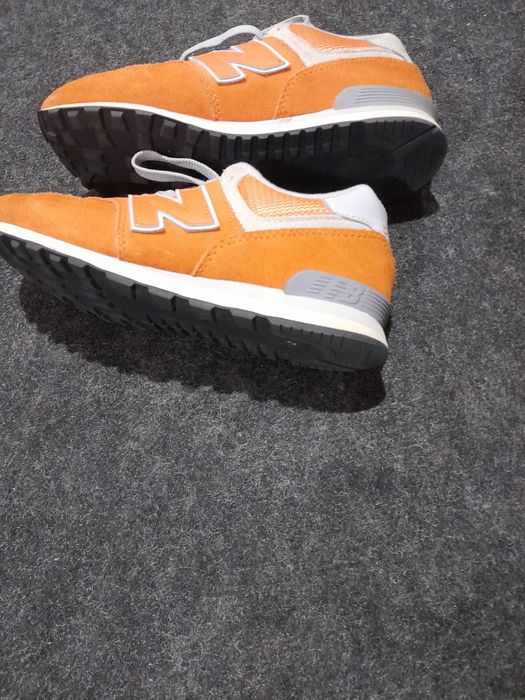 Adidași new balans mărimea 37