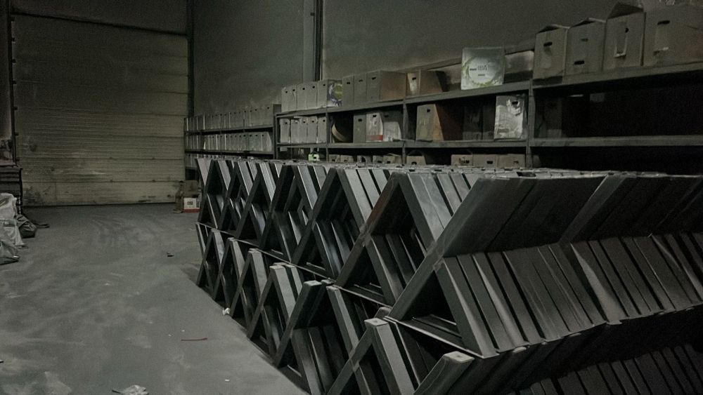 Метални крака за маса