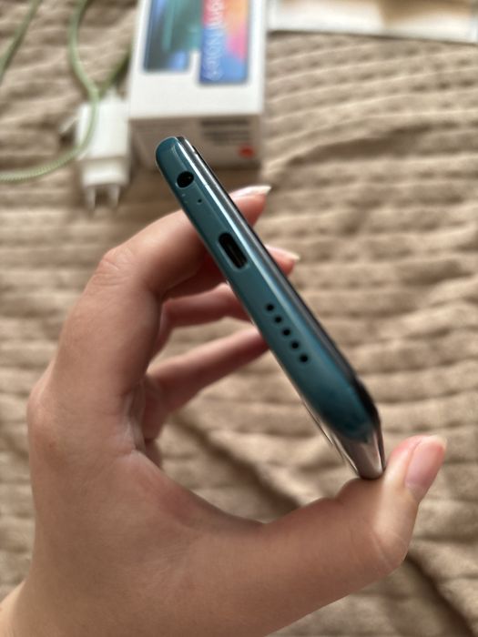Продам смартфон xiaomi redmi note 9 4/128