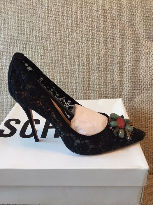 Продам босоножки и туфли