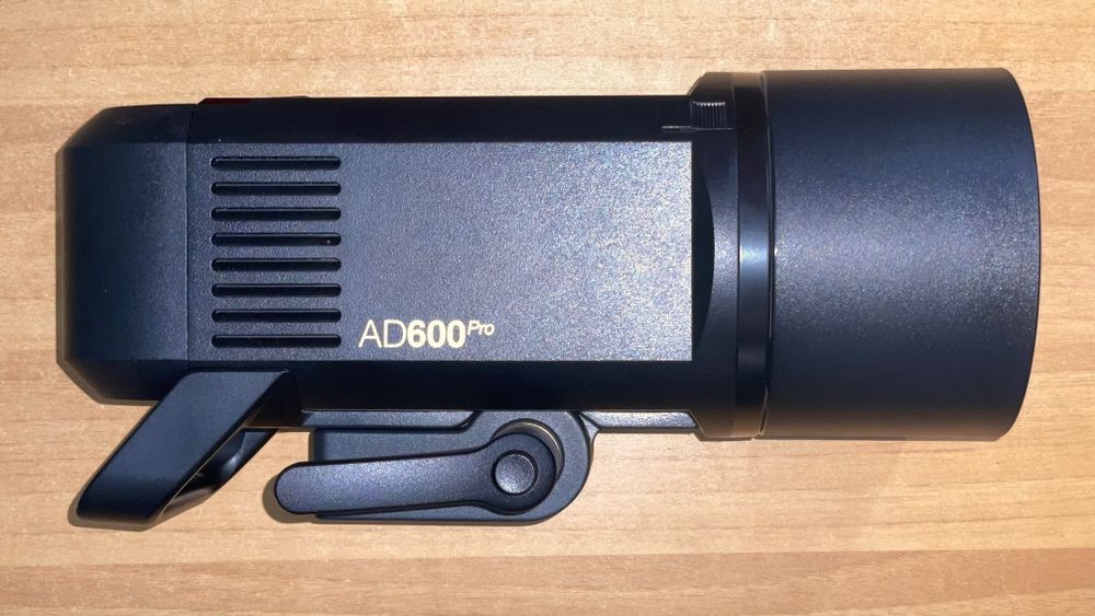 Продам Godox Witstro AD600pro