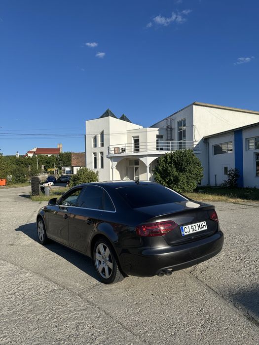 Vând Audi A4 B8