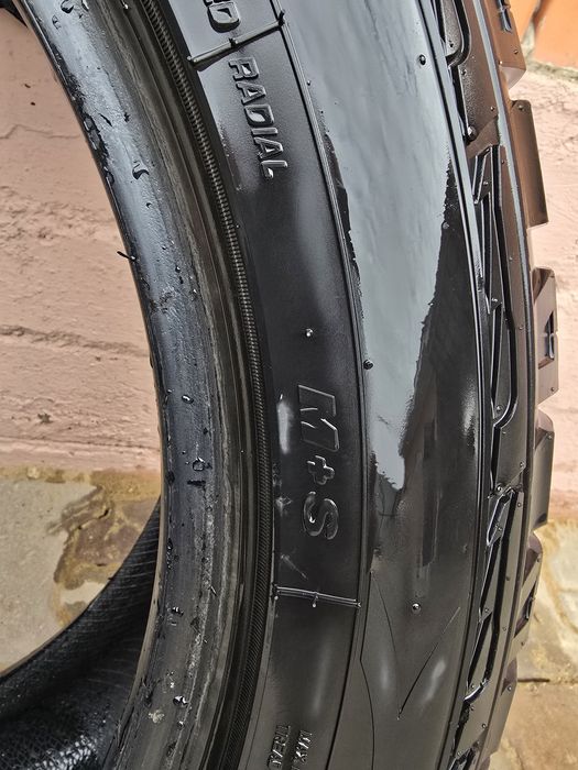 Продам шины на 20