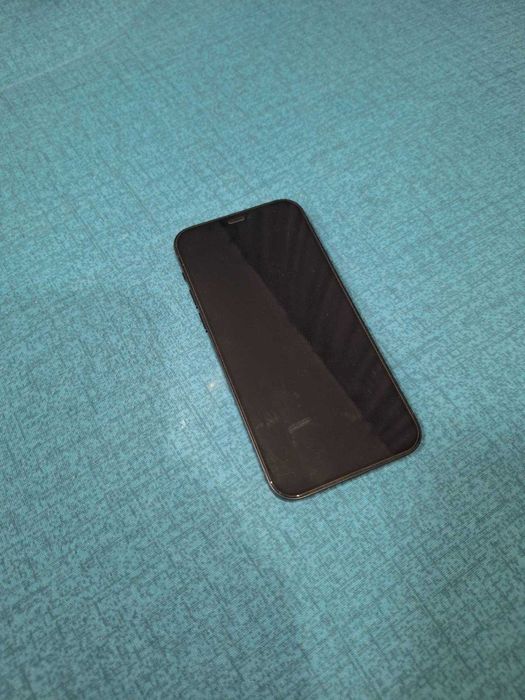 Iphone 12 128 гб Употребяван