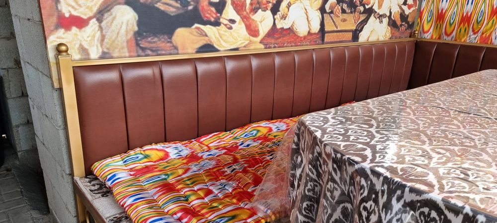 Тапчан вместе с ковром