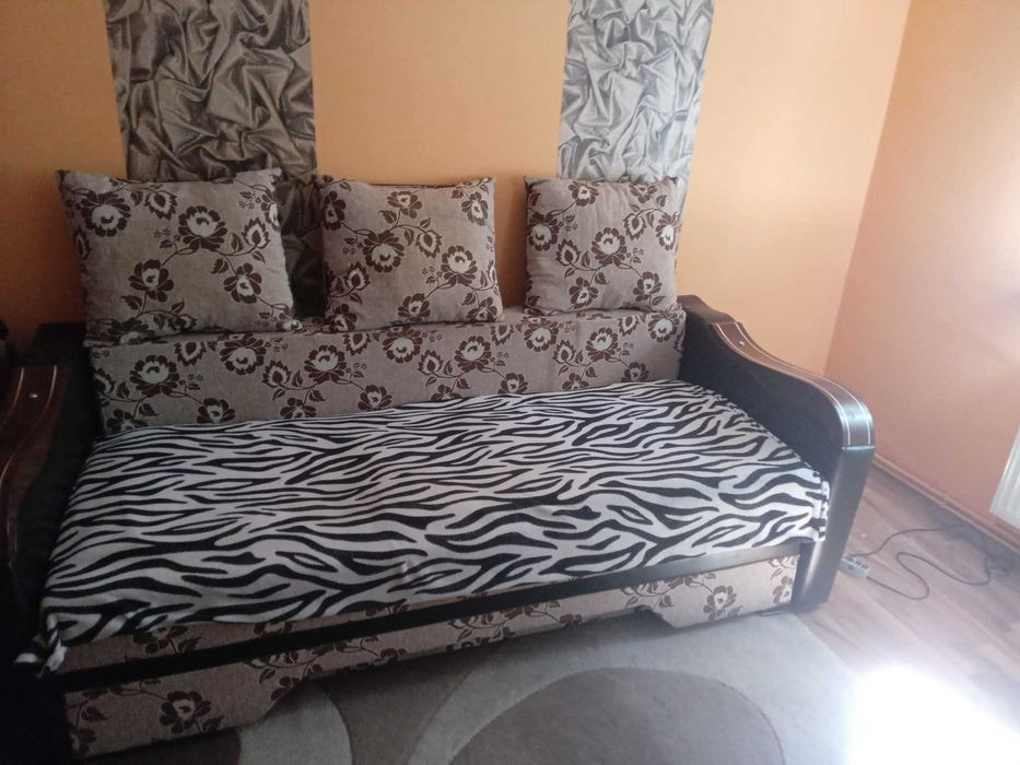 Mobila si canapea de vanzare