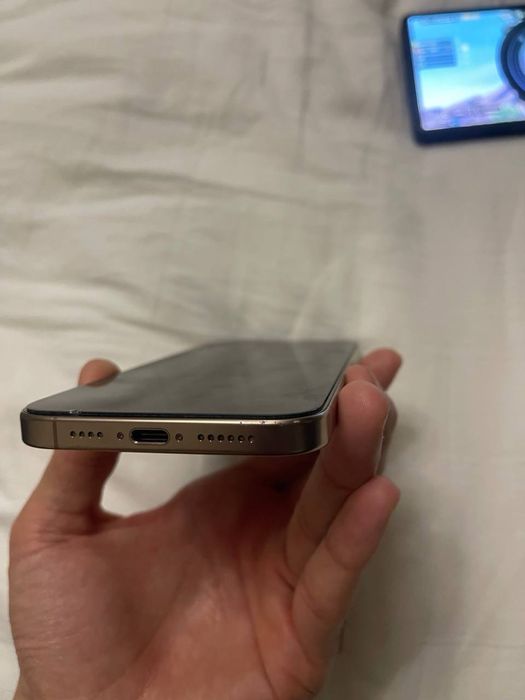 Iphone 16 pro max desert 256 karopka dakument full