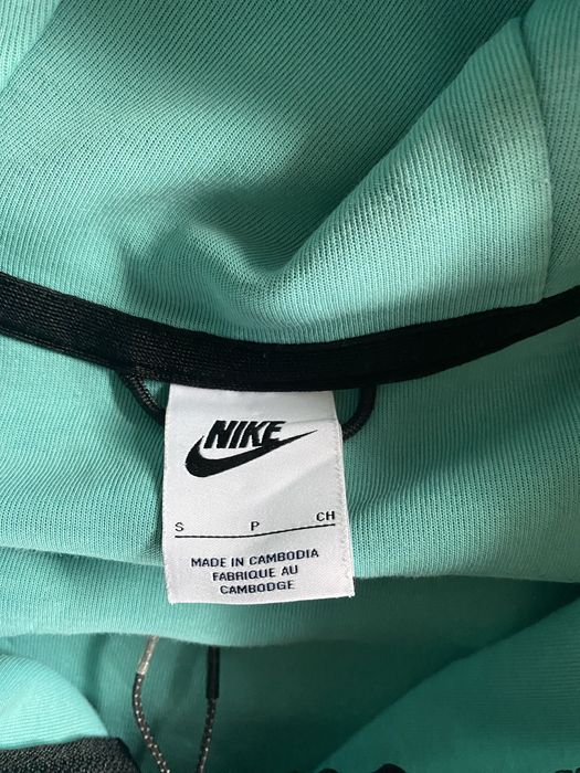 Nike Tech Flecee
