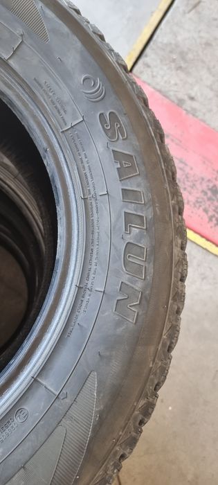 Шины зимние шипованные 265/65R18