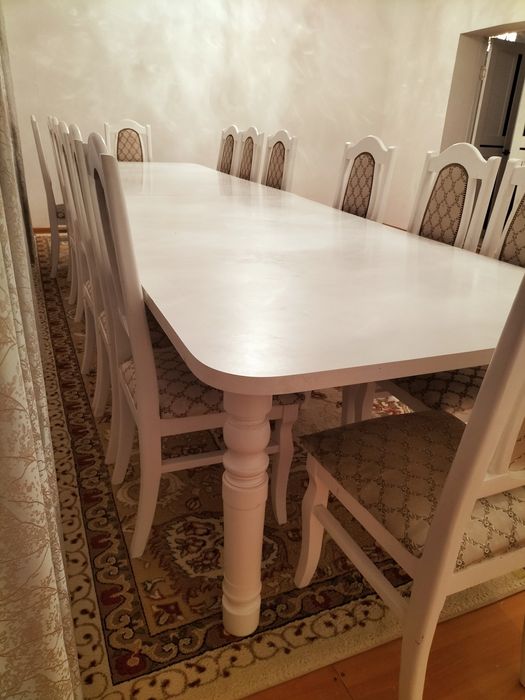 Стол и стулья срочно