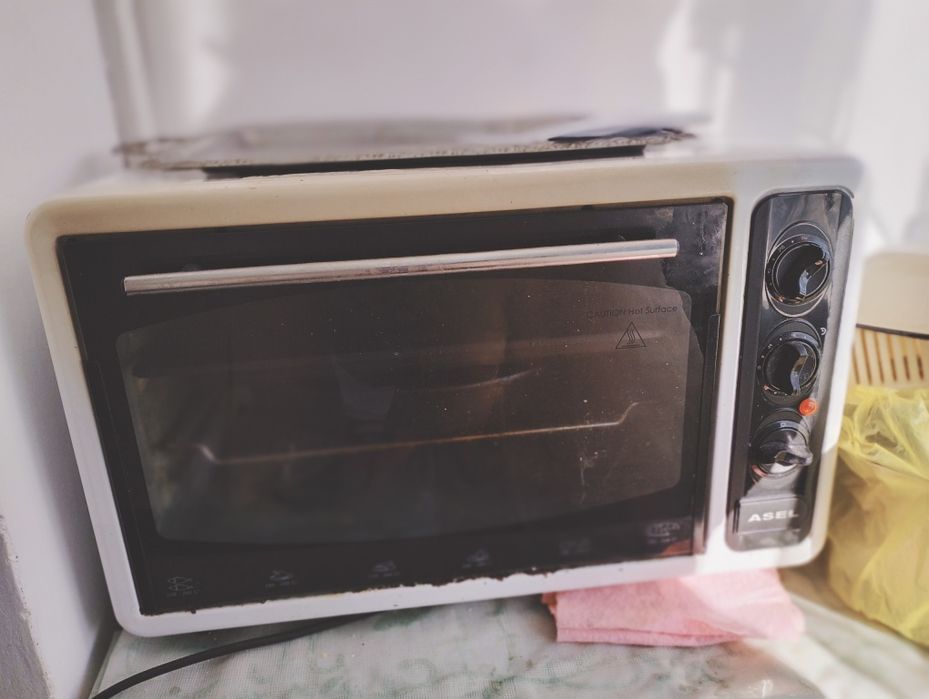 Духовка продам  срочна