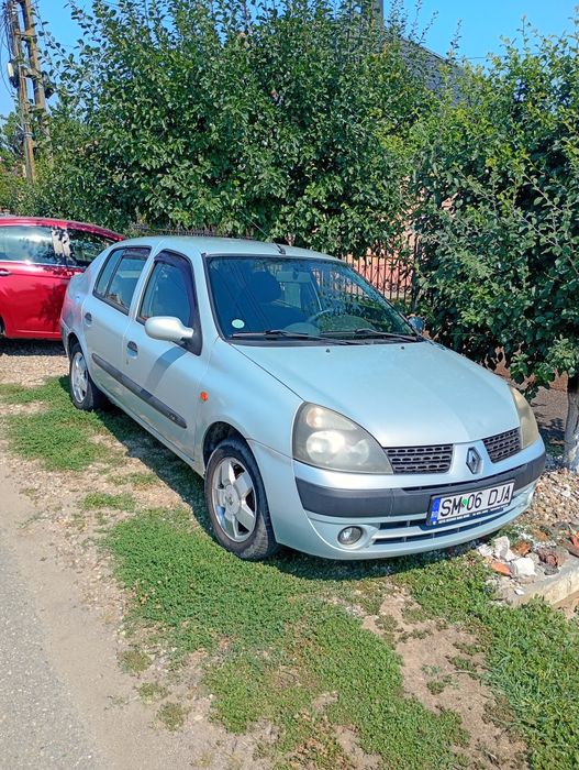 Renault Clio Fabricație 2004