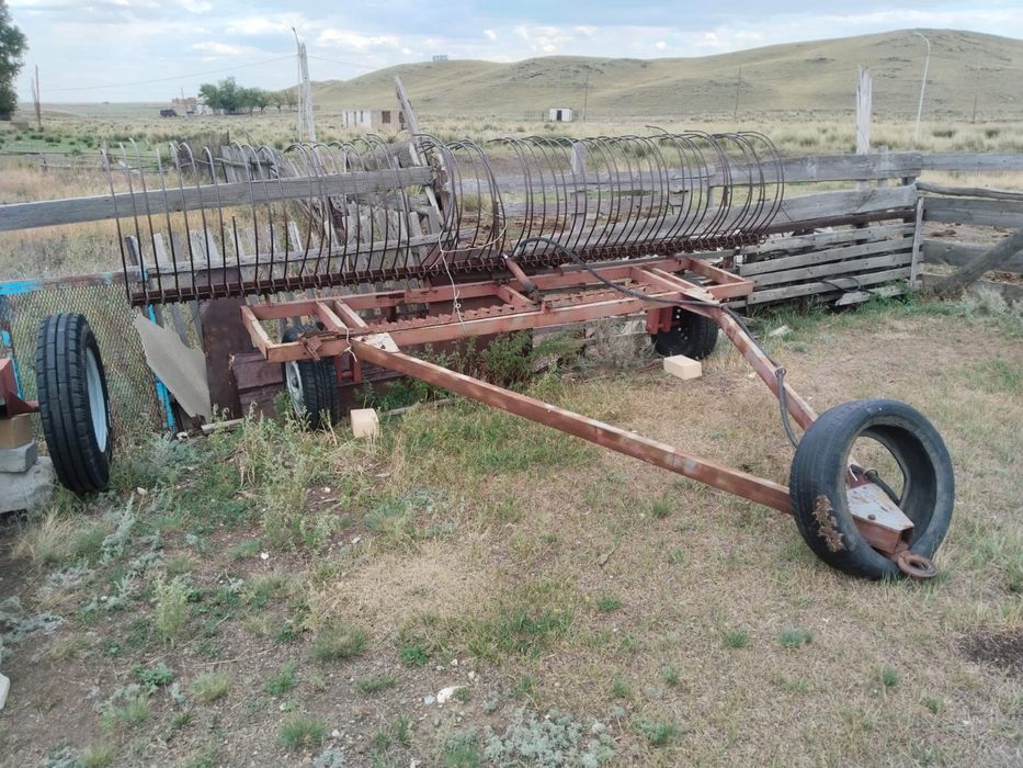 Трактор,касилка,волокуша,грабля