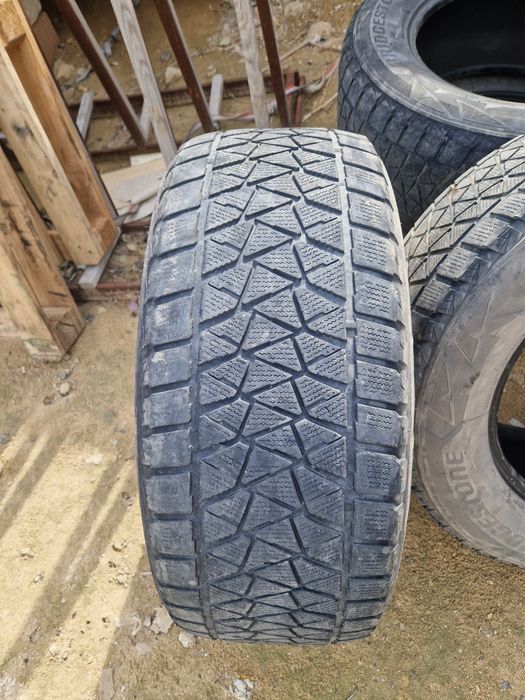 Продам 4 комплекта резины (16шт)