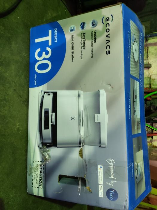 Robot aspirator Ecovacs Deebot